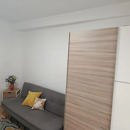 Casa Alvarino * Marín