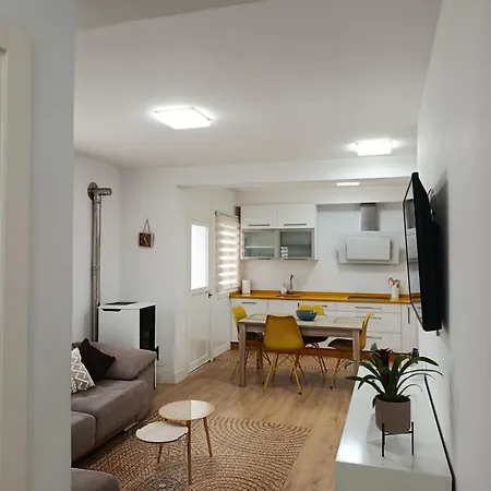 Casa Alvarino Marin